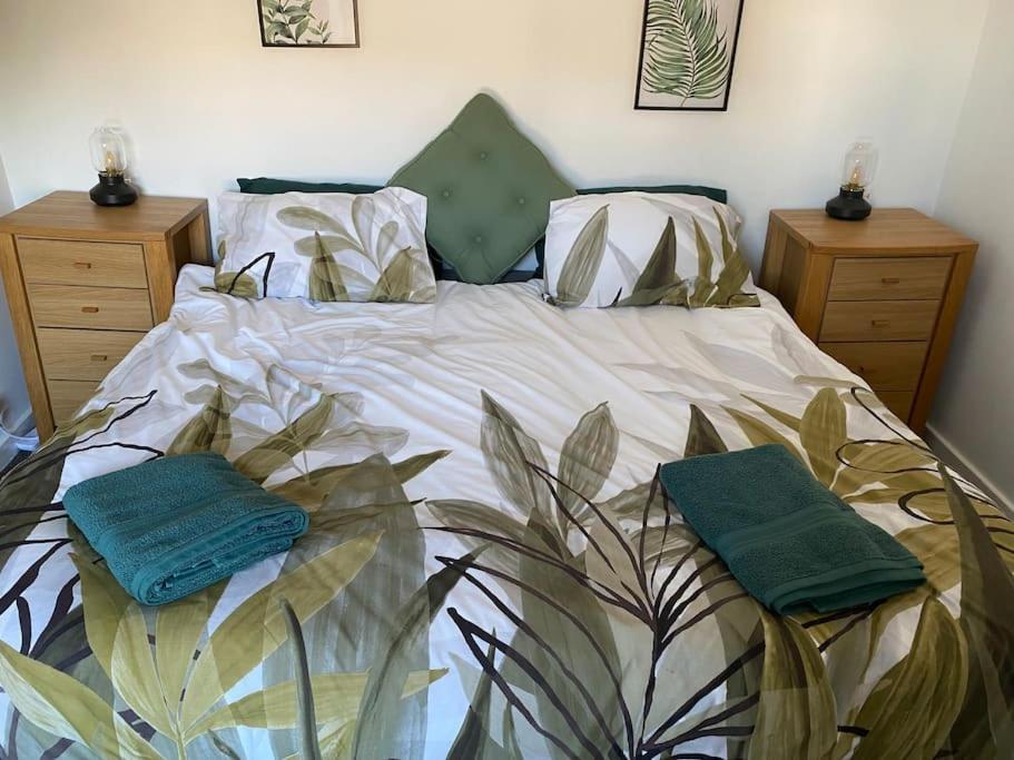 Honeycomb Cottage Newburgh  Экстерьер фото
